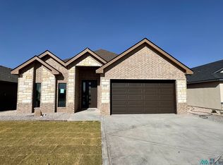 1132 E Aventura Ln, Hobbs, NM 88240