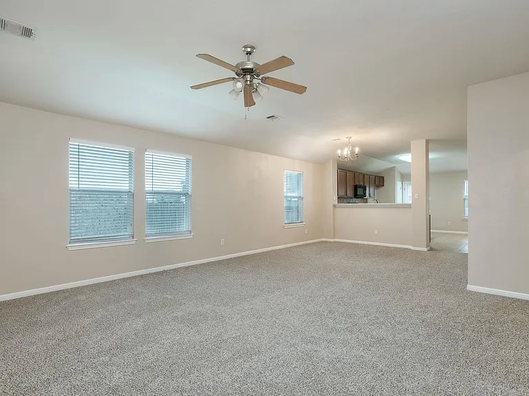 3114 Honey Tree Ln — Photo 4