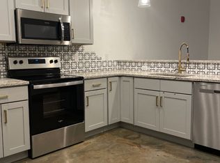 110 E Chestnut St APT 104, Hanover, PA 17331