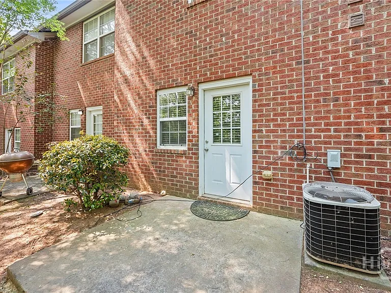 460 Barnett Shoals Rd #E-3 — Photo 20