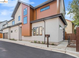 10 London Ln, Rodeo, CA 94572