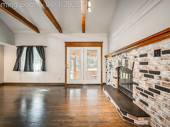 4th image of 8183 Reese Rd