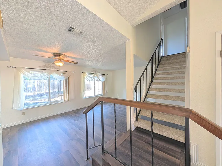 10988 Mira River Ct — Photo 12