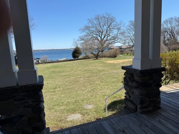 (undisclosed Address), Jamestown, RI 02835