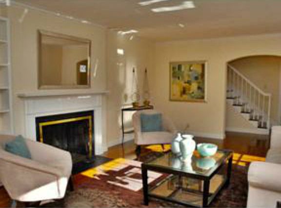 3rd image of 385 Seale Ave