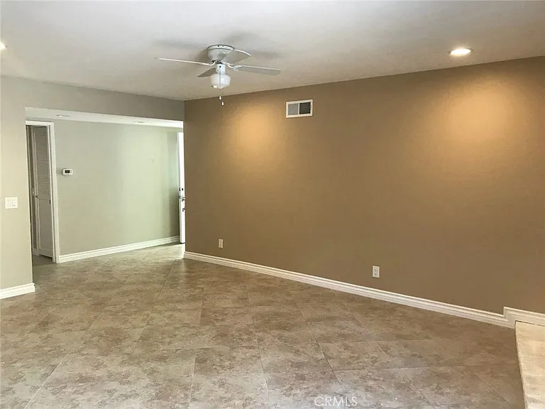 511 Mariposa Ave — Photo 5