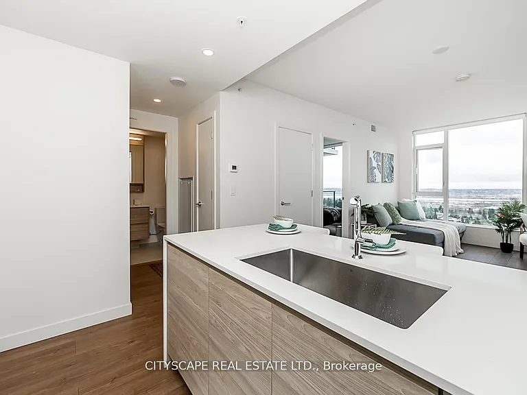 585 Austin Ave #1907 — Photo 8