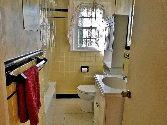 5th image of 718 Druid Ln