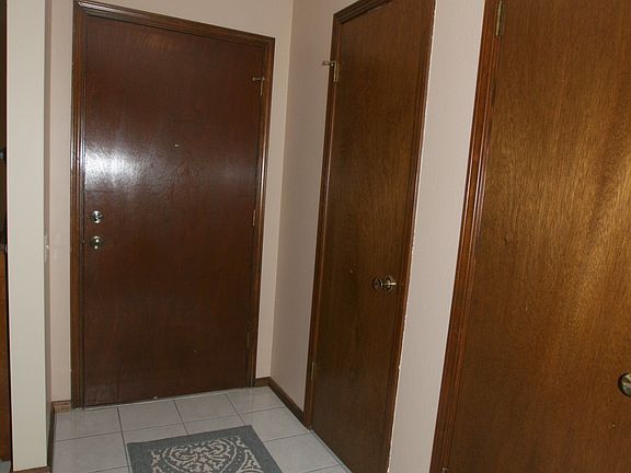 Tons of storage in entry