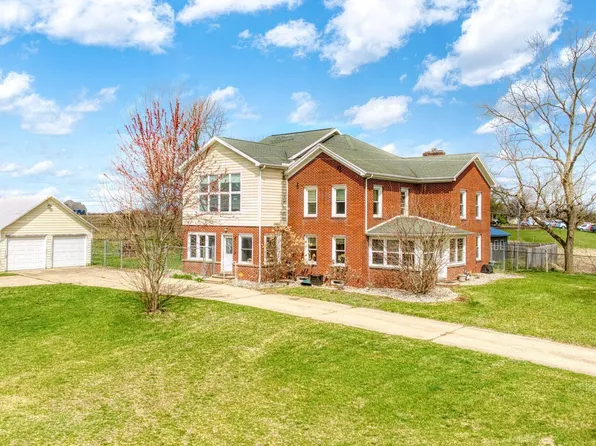 5716 Wolf Lake Rd, Grass Lake, MI 49240