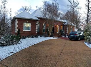 8333 Rolling Rd, Springfield, VA 22153