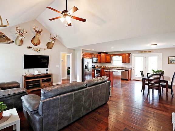 5th image of 103 Santa Fe Ct