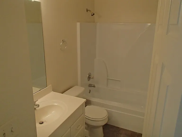 2202 Katy Ln — Photo 6