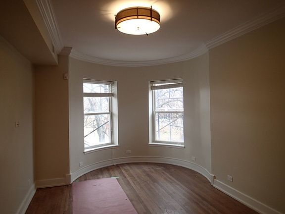 4th image of 4745 S Saint Lawrence Ave #2