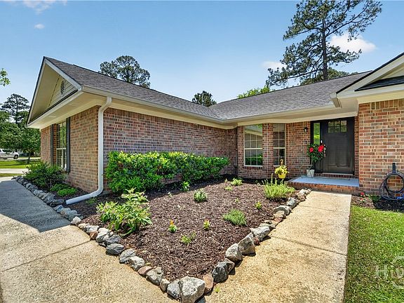 3rd image of 420 Willowpeg Way