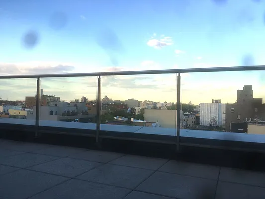 Rented by Loom Group | media 50