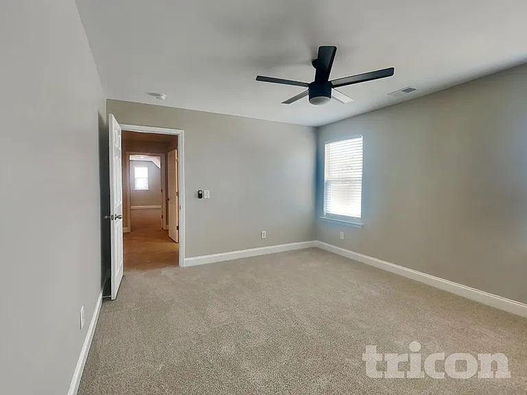 1013 Wickshire Dr — Photo 12