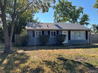 800 N 39th St, Belleville, IL 62226