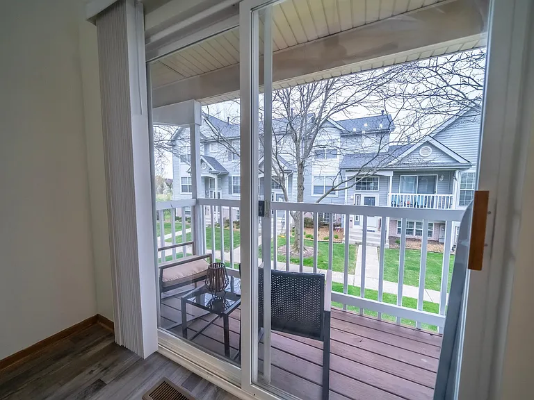 17421 Yakima Dr — Photo 8