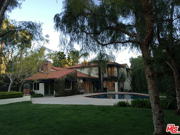 2nd image of 141 N Beverly Glen Blvd