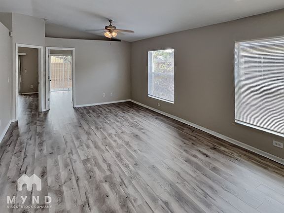 5th image of 23100 Clearwater Pl