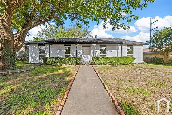 4 bed, 1911 sqft, $3,000 — Photo 2