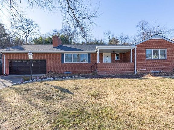 3rd image of 1514 Stonewall Rd