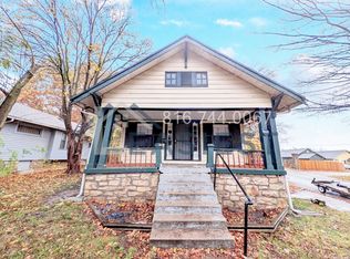 5400 Woodland Ave, Kansas City, MO 64110