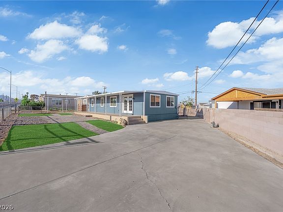 2nd image of 420 Pueblo Pl