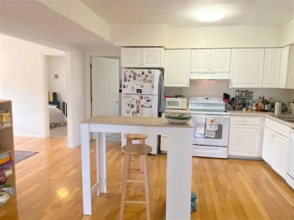 13 Kent Ct, Somerville, MA 02143