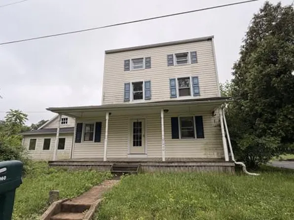 2060 Adams Rd, East Greenville, PA 18041