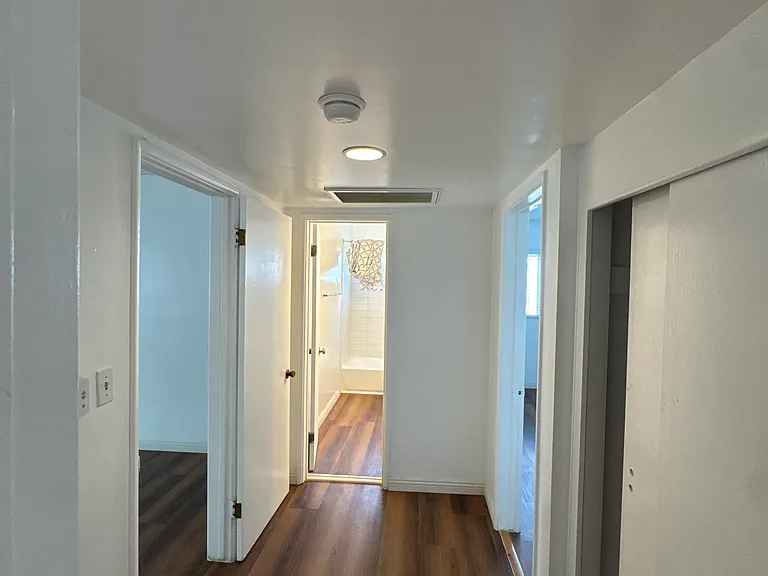 212 E Tamarack Ave #6 — Photo 11