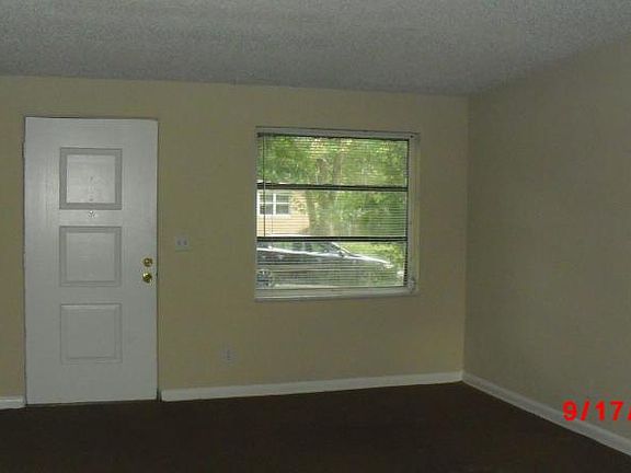 4th image of 4327 Trenton Dr S
