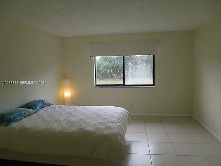 205 Lakeview Dr #202 — Photo 14