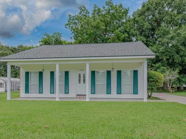 13463 Donald Elisar Ln, Gonzales, LA 70737