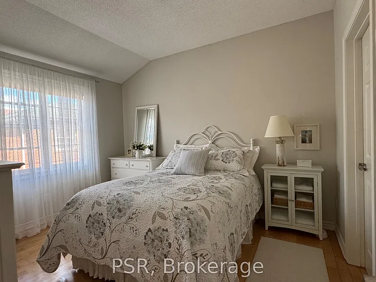 1361 Bayview Ave #CH1 — Photo 9