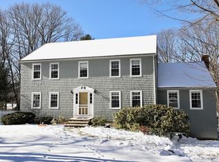 19 Bunker Hill Rd, Shrewsbury, MA 01545