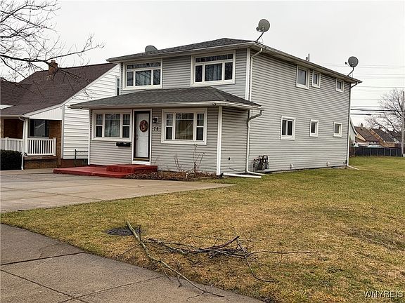 2nd image of 76 Cunard Ave