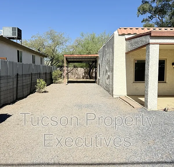 2925 N Estrella Ave #1 — Photo 18