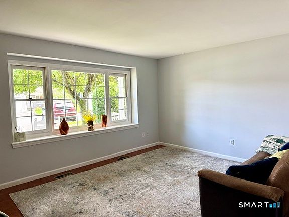 4th image of 28 Highland Drive #28