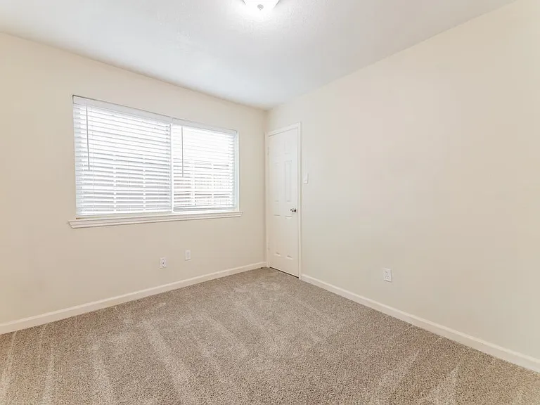 1208 Paintbrush St — Photo 14