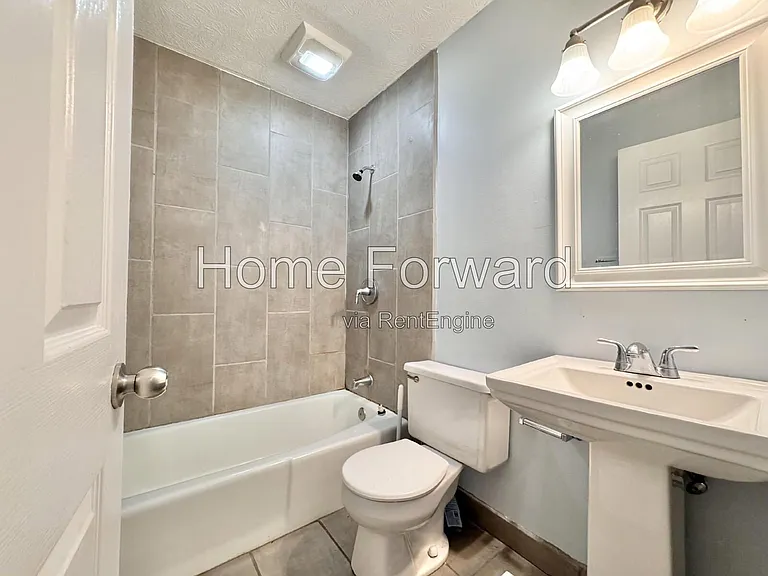 3533 Honey Jay Ct — Photo 9