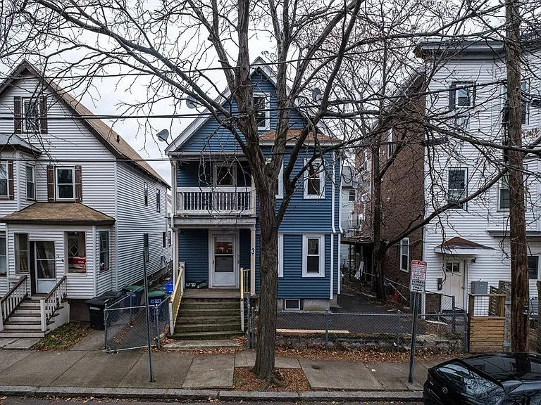 3 Dell St #1 — Photo 9