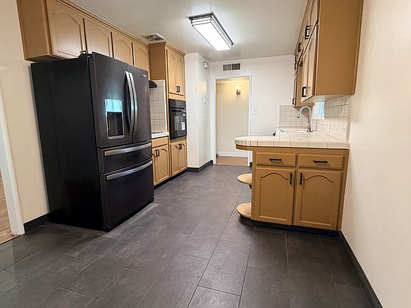 2nd image of 4002 E Hampton Way