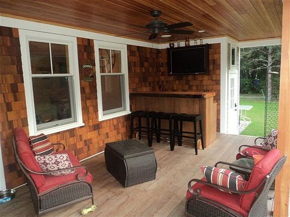 REAR DECK