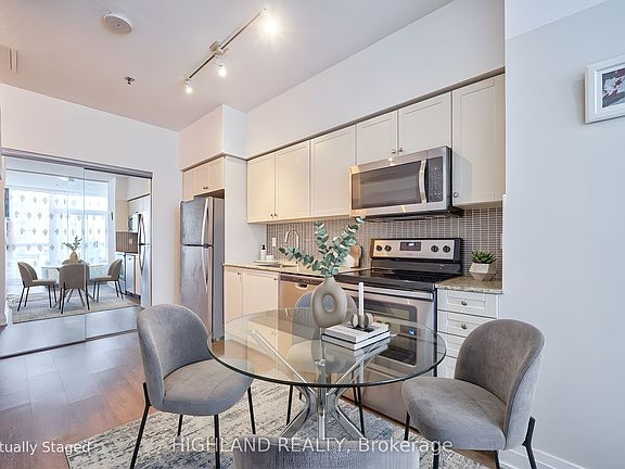 4th image of 55 Speers Rd Unit 306