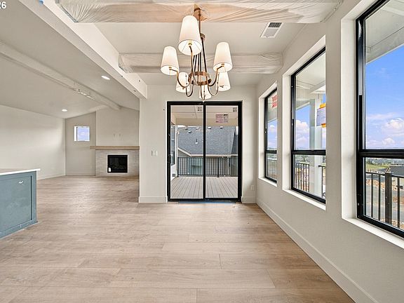 3rd image of 15009 Pomidor Pl