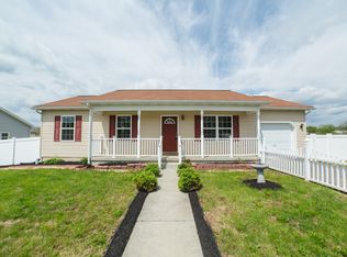 17 Horizon Dr #L-0114, Fredericksburg, PA 17026