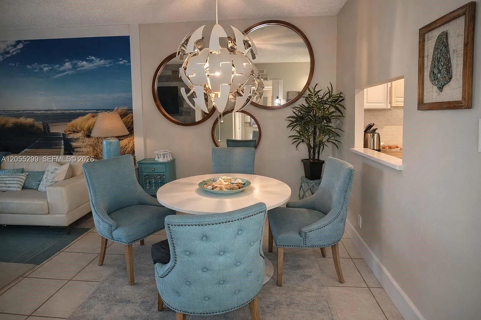 Ficus Gardens Condo — Photo 3