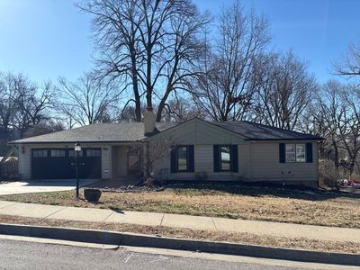 327 NW Woodland Rd, Riverside, MO, 64150